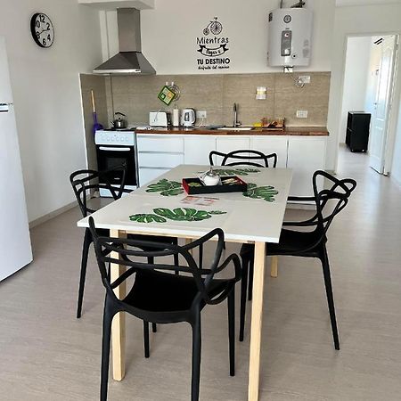Apart Trelew 5 Bagian luar foto
