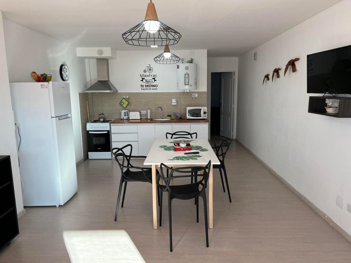 Apart Trelew 5 Bagian luar foto
